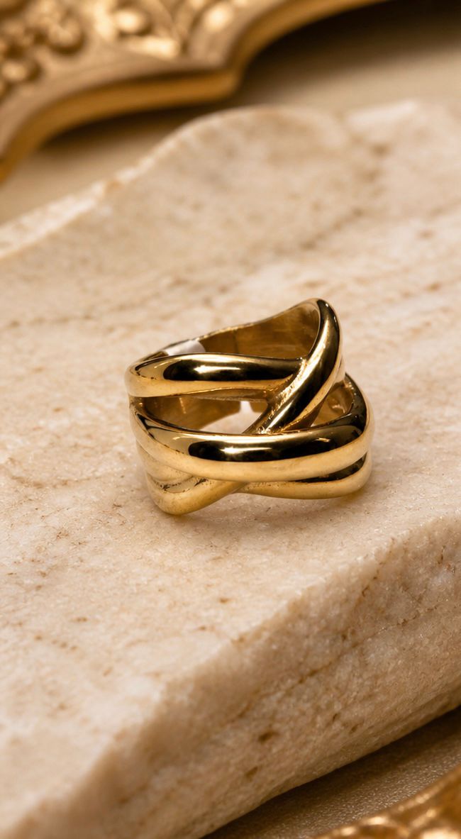Axelle Finger Ring - Hues Of Jewels