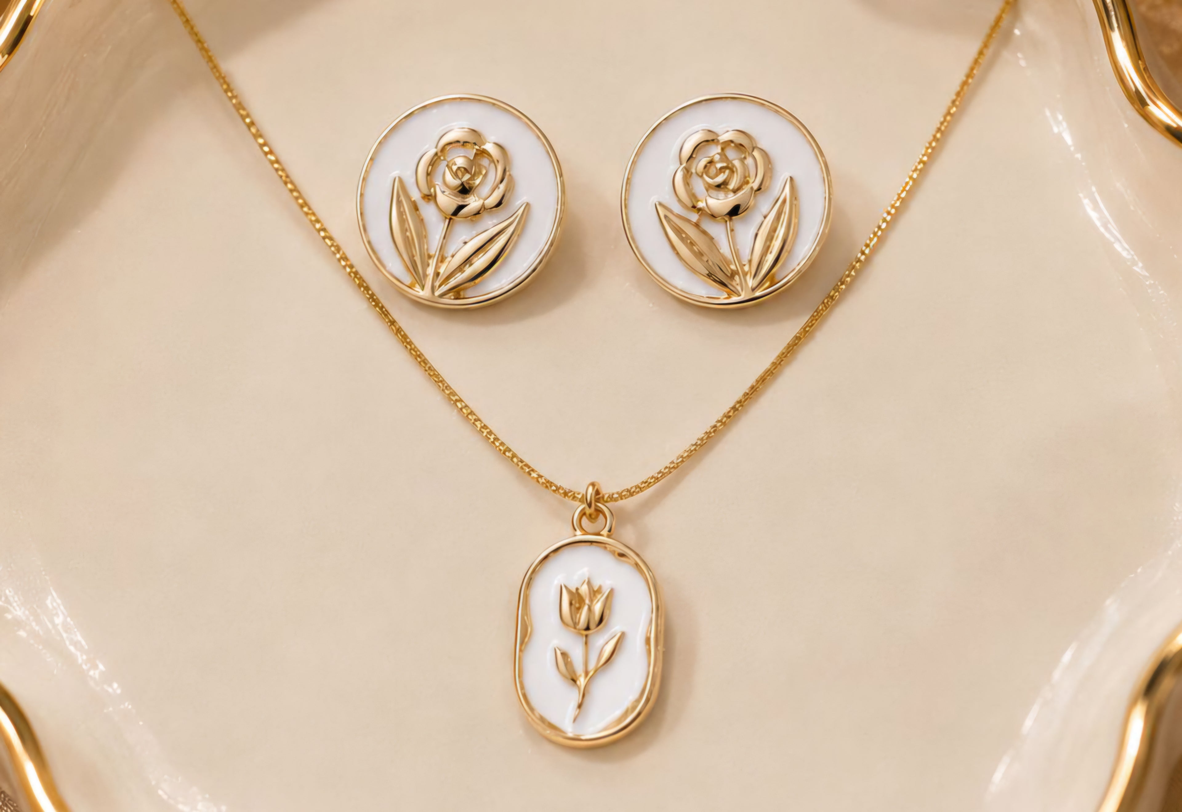 Ivory Bloom Set - Earrings & Neck Chain