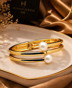 Pearlique Bangle