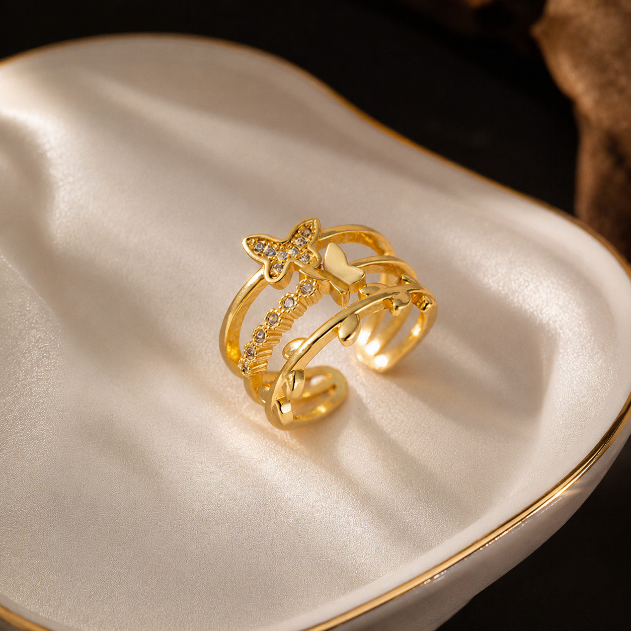Aurora Flutter Ring